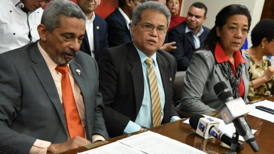 Colegio Médico acusa a las ARS de violentar ejercicio de la medicina 