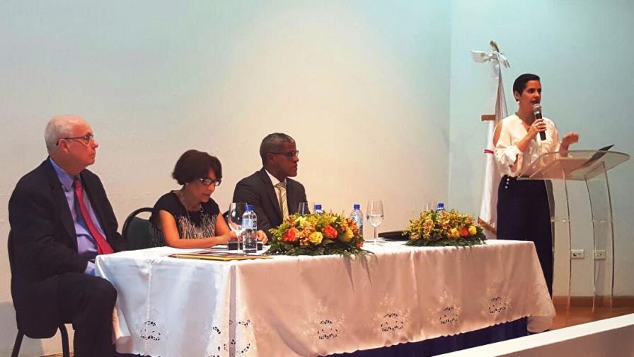 Pro-Competencia realiza audiencia pública e inicia Observatorio de Competencia de Mercados Pro-Competencia realiza audiencia pública e inicia Observatorio de Competencia de Mercados