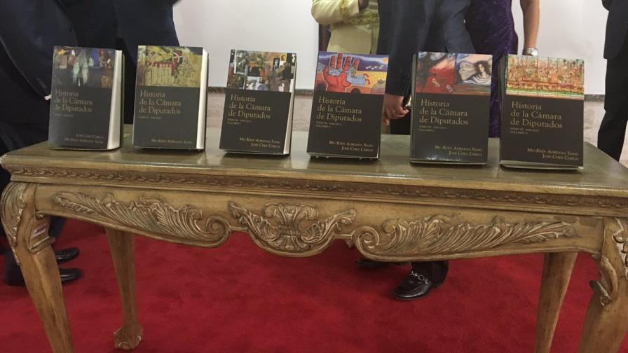Cámara de Diputados pone a circular tercer tomo sobre su historia