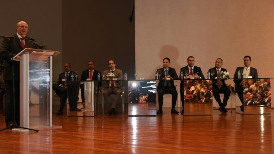 Hipólito Mejía pide al Gobierno junto al sector privado crear un clima favorable en los negocios Hipólito Mejía pide al Gobierno junto al sector privado crear un clima favorable en los negocios