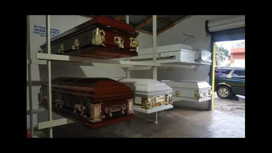 Funeraria en El Seibo oferta ataúdes a mitad de precio en viernes negro Funeraria en El Seibo oferta ataúdes a mitad de precio en viernes negro