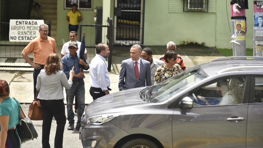 Más de veinte mil personas tienen impedimento de salida del país
