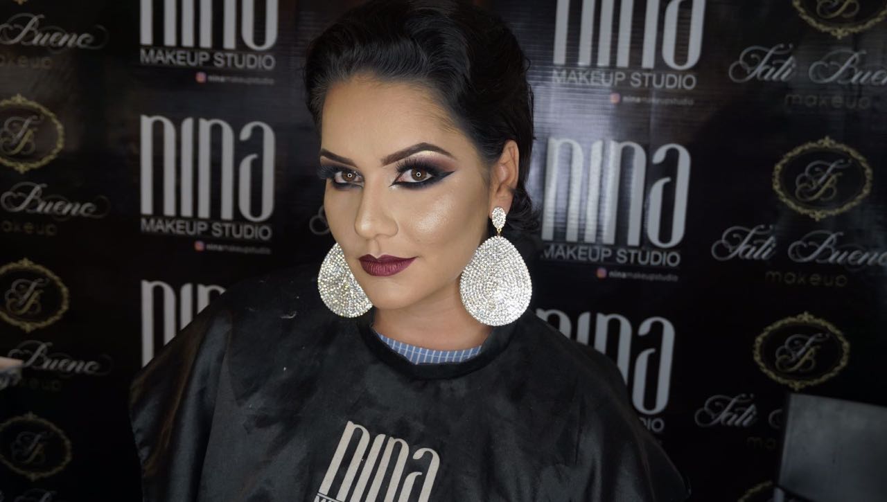 Maquillista brasileña presenta las tendencias para este 2017 - Diario Libre Maquillista brasileña presenta las tendencias para este 2017 - Diario Libre