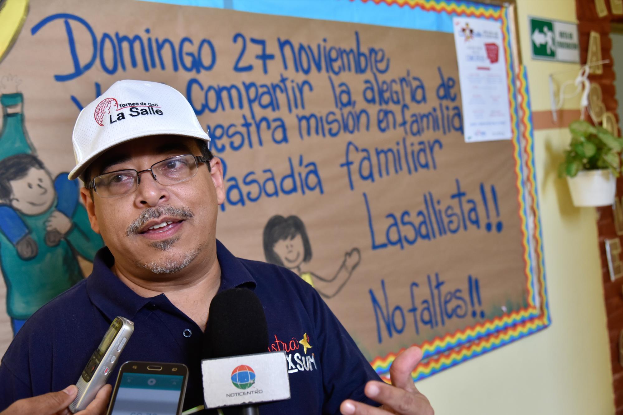 El director del centro, Avelino Guerrero clamo a la unidad familiar.