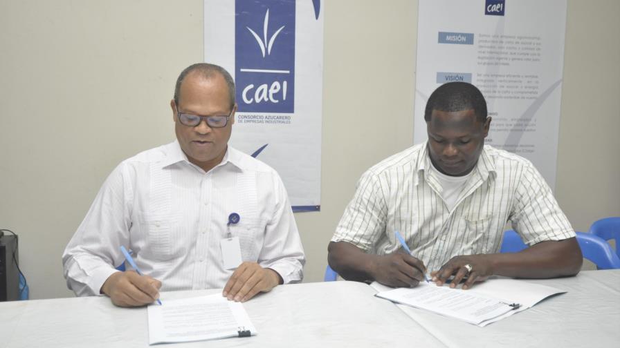 Sindicato y empresa pactan aumento de salario para obreros Ingenio Colón