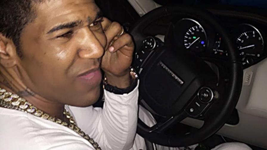 Omega salió de la cárcel La Victoria esta noche