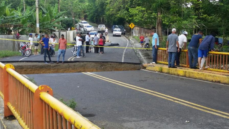 Espaillat y Puerto Plata, incomunicadas por la carretera Jamao Espaillat y Puerto Plata, incomunicadas por la carretera Jamao
