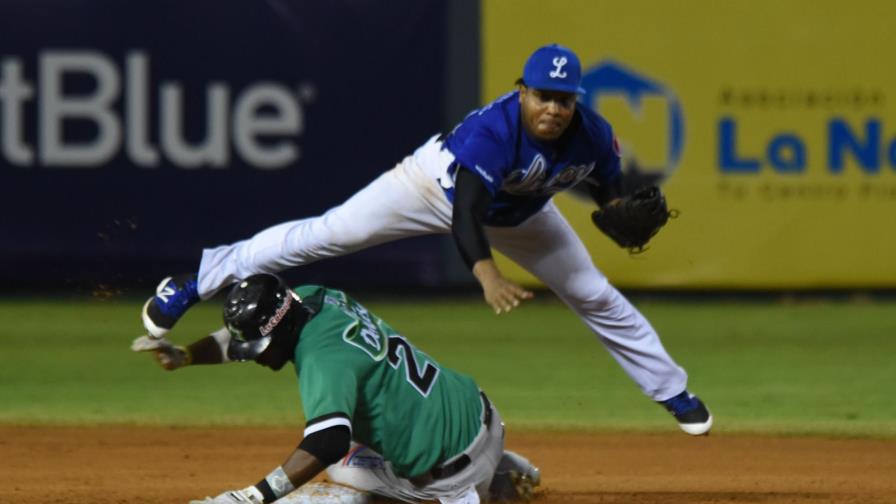 Las Estrellas derrotan al Licey y defienden su cuarto puesto