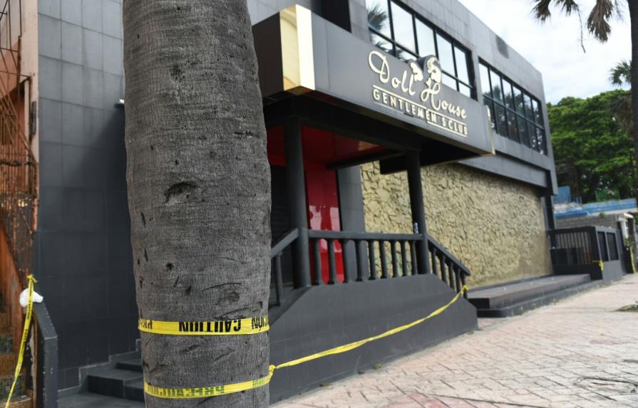 Cierran club Doll House; Procuraduría investiga presunta red que explota a colombianas