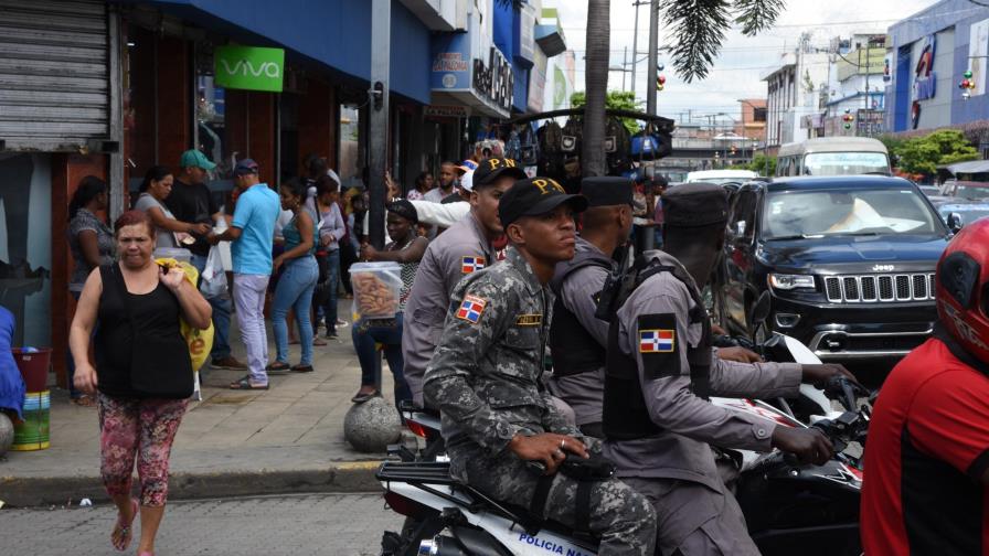 Agentes del Plan Navidad Segura toman control de calles y avenidas Agentes del Plan Navidad Segura toman control de calles y avenidas