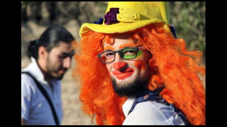 La trágica muerte del payaso que hacía reír a niños huérfanos 