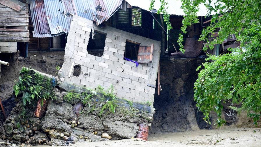 Más viviendas podrían colapsar por lluvias