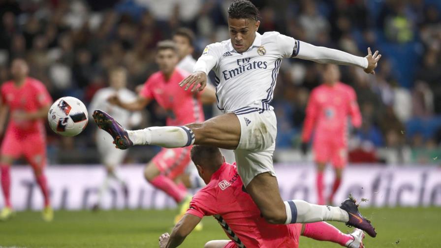 Mariano Díaz, primer dominicano en jugar  Clásico Real Madrid- Barcelona; partido terminó en empate