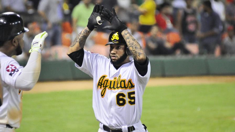 Águilas y Leones están a cinco juegos de los Gigantes del Cibao