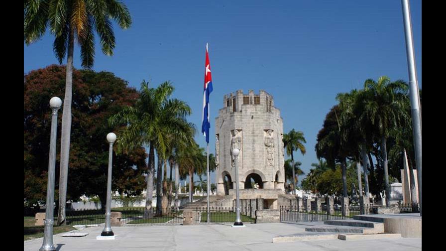 En ceremonia privada fueron inhumadas las cenizas de Fidel Castro