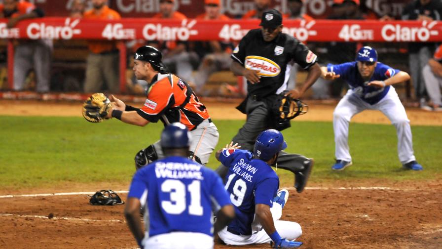 El Licey coloca a los Toros contra las cuerdas con otra remontada