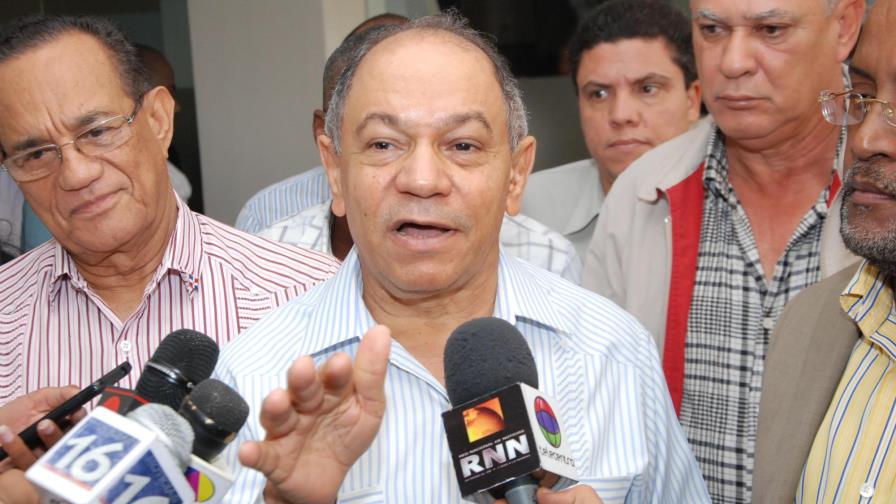 Ministerio Trabajo pospone discusión aumento salarial para próximo año Ministerio Trabajo pospone discusión aumento salarial para próximo año