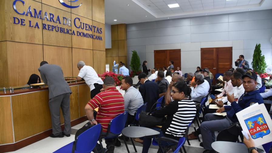 Funcionarios no han hecho declaración de bienes no cobrarán este mes Funcionarios no han hecho declaración de bienes no cobrarán este mes