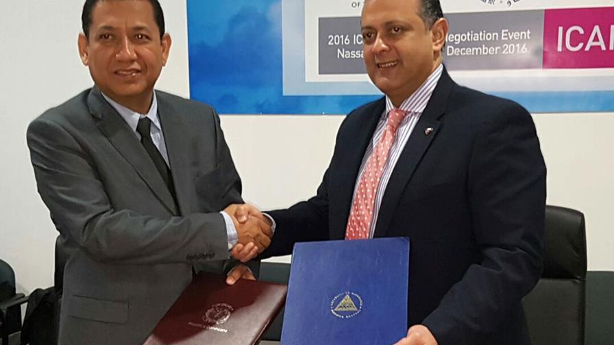 Junta de Aviación Civil negocia acuerdos aéreos con 10 países