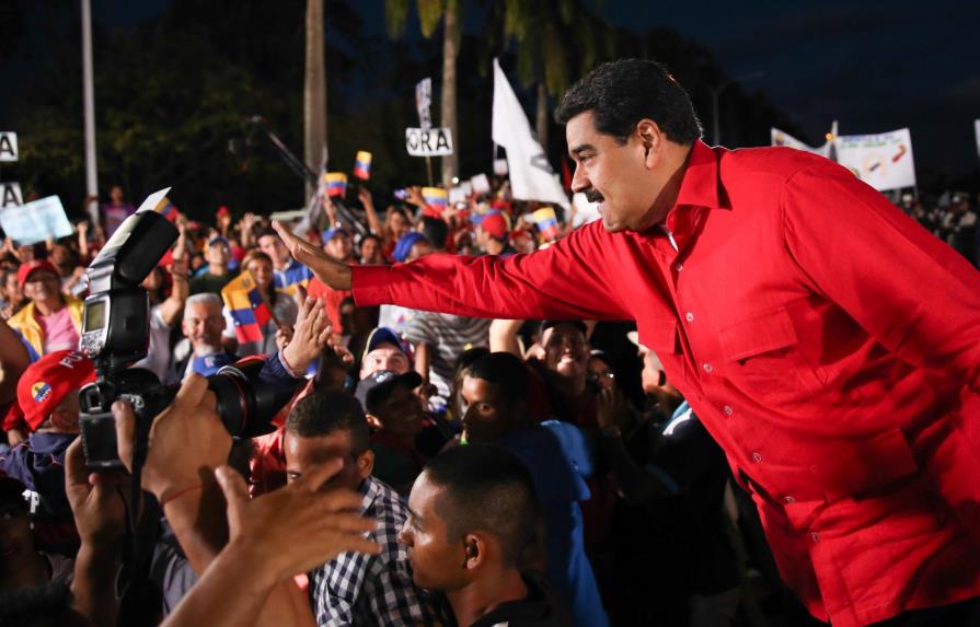 Maduro: Venezuela sigue adelante con o sin diálogo con la oposición