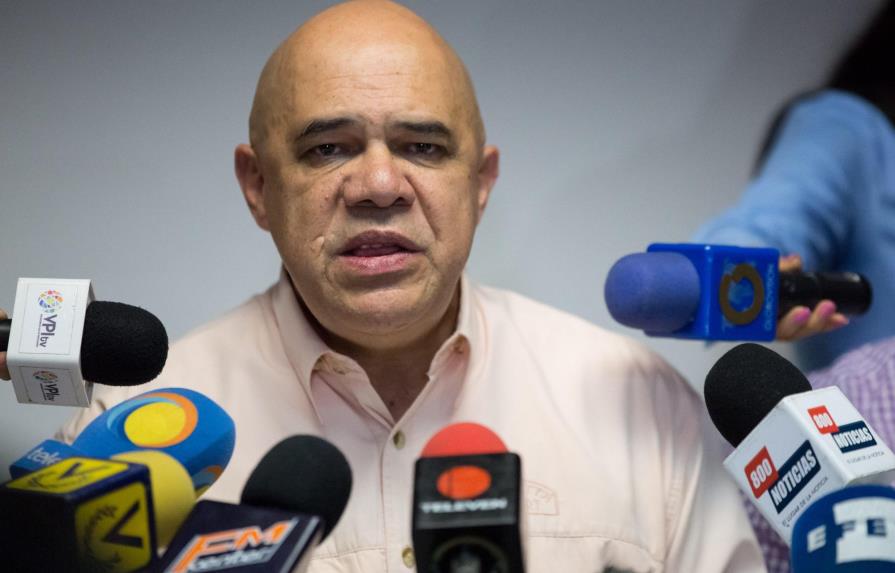 Oposición venezolana retomará protestas contra Maduro tras congelación del diálogo