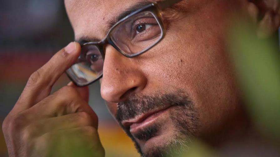 Junot Díaz: “Aquí rinde lo ridículo...”