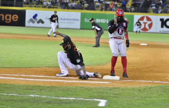 Van 164 carreras inmerecidas en el torneo de béisbol dominicano