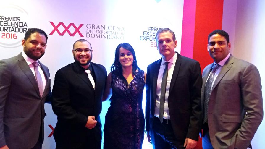 Es importante reconocer a empresas comprometidas con el desarrollo económico del país, dice empresario  