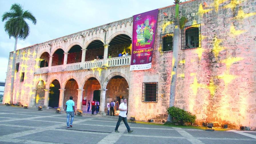 Hasta que Colón baje el dedo, hoy es el turno de la Noche Larga de los Museos