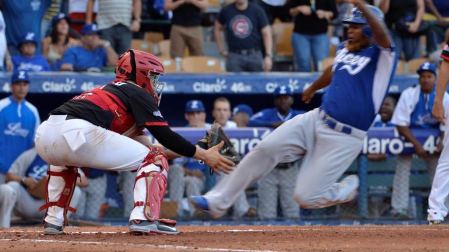 Yamaico Navarro entra este lunes al roster de los Tigres del Licey Yamaico Navarro entra este lunes al roster de los Tigres del Licey