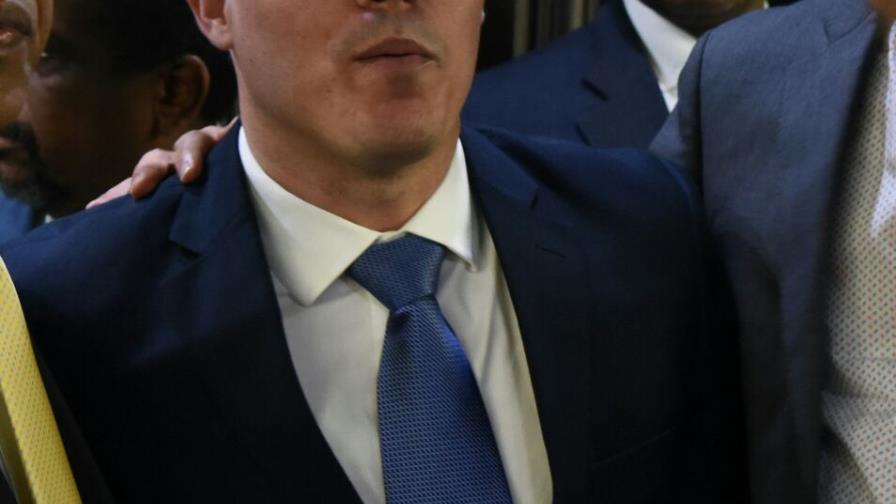 Diputado del PRM renuncia al cargo y lo sustituye su hijo 