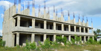 Terminar las aulas con el nudo legal tomar&aacute; dos per&iacute;odos de gobierno