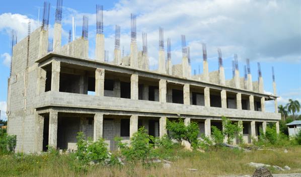 Terminar las aulas con el nudo legal tomar&aacute; dos per&iacute;odos de gobierno