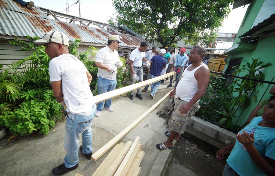 Onapi ayuda a reconstruir casas en Puerto Plata
