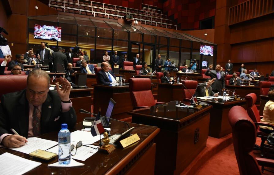 El Senado aprueba modificación al presupuesto del 2016