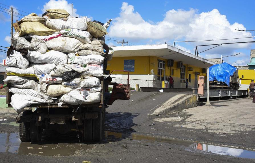 Autoridades temen surjan brotes epidémicos desde enero por la basura