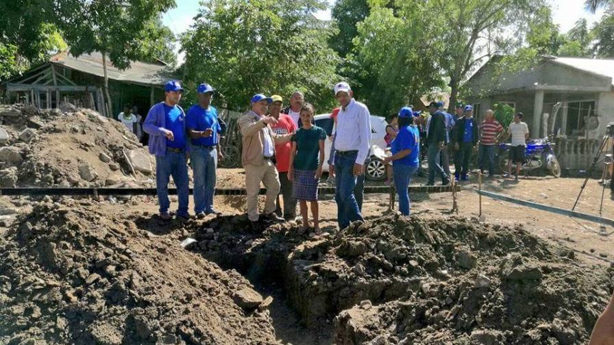 INVI entrega viviendas a damnificados en Montecristi y evalúa solares para nuevas construcciones