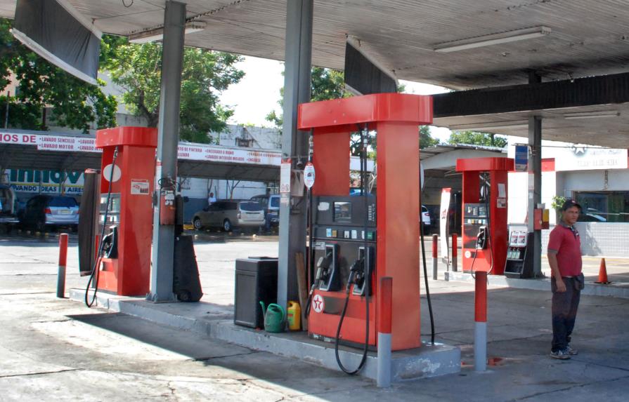 Precios de los combustibles aumentan RD$3.00