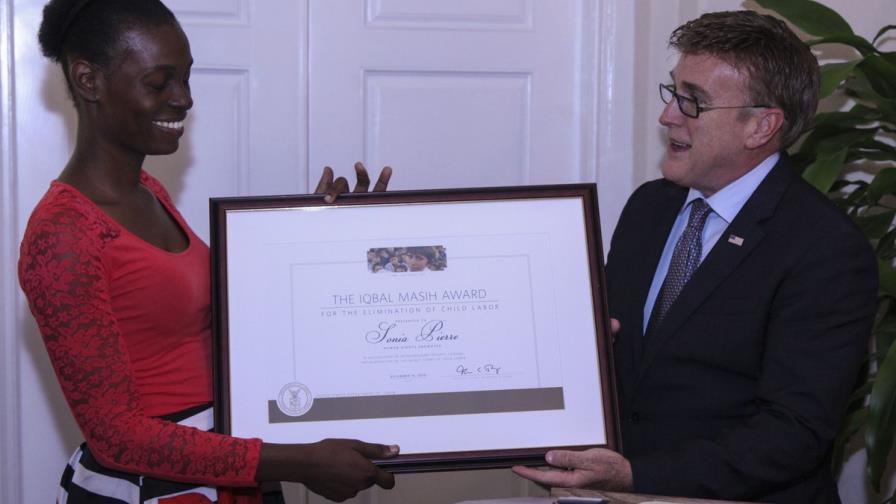 Estados Unidos hace reconocimiento póstumo a Sonia Pierre Estados Unidos hace reconocimiento póstumo a Sonia Pierre