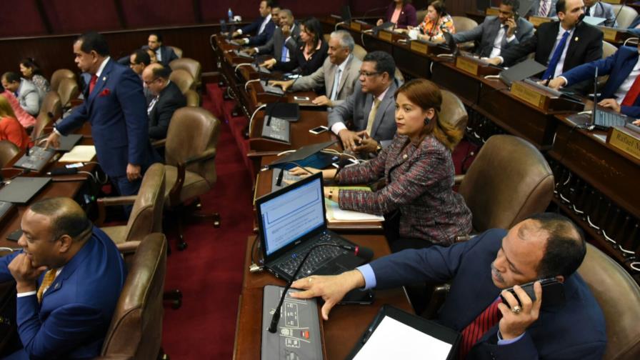 Diputados aprueban presupuesto complementario Diputados aprueban presupuesto complementario