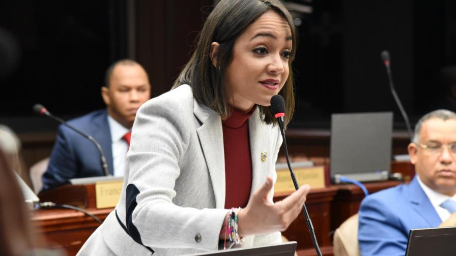 Presupuesto del 2016 fue modificado, pese a las críticas de la oposición Presupuesto del 2016 fue modificado, pese a las críticas de la oposición