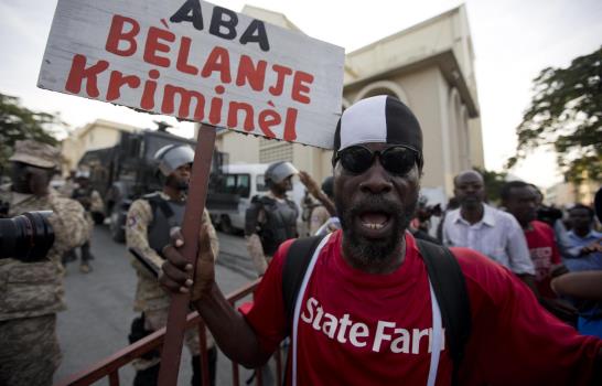 Más de 2,000 haitianos se manifiestan contra resultado electoral
