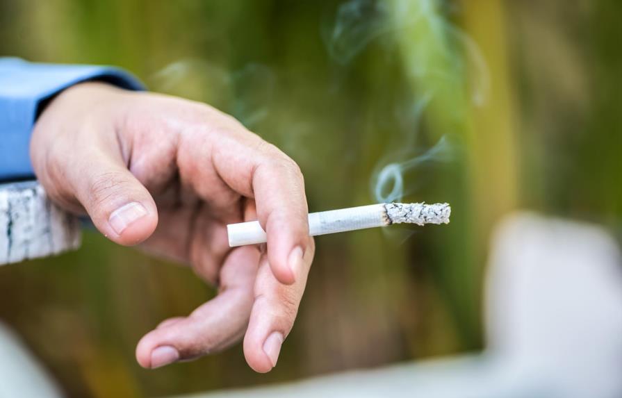 FDA retira advertencia de efectos secundarios de medicamento contra el tabaquismo