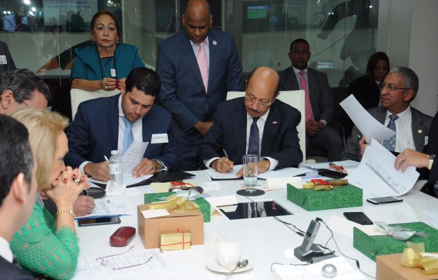 Autoridades dominicanas aprueban la instalación de 16 nuevas empresas y un parque de zona franca