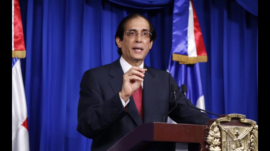 Ministro Montalvo llama a actuar con responsabilidad durante las navidades