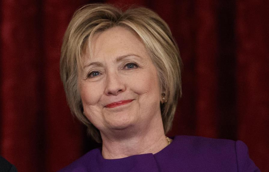 Clinton recibió casi 2,9 millones de votos populares más 