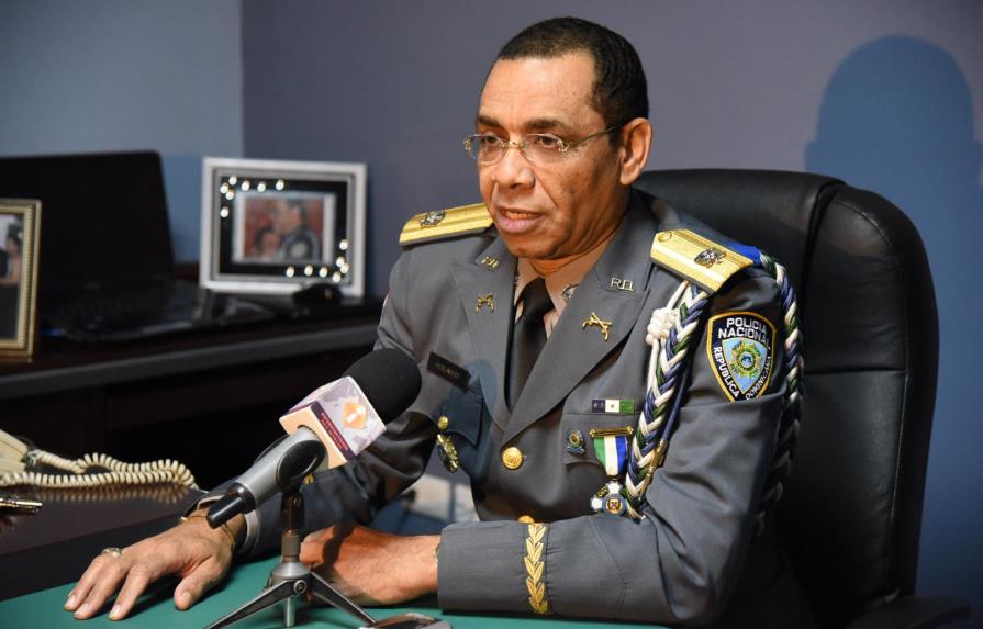 Suspenden a agentes de la Policía Nacional por  incidente en Hainamosa 