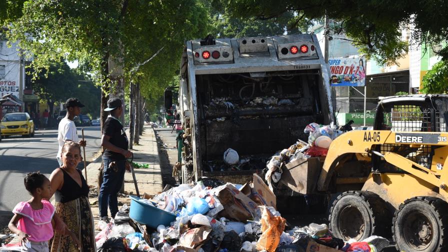 Brigadas Obras Públicas y de cabildos recogieron desechos de la Nochebuena