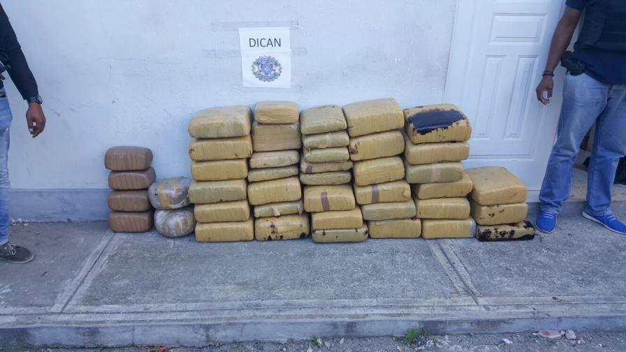 DICAN ocupa 334 libras de marihuana y apresa a dos hombres
