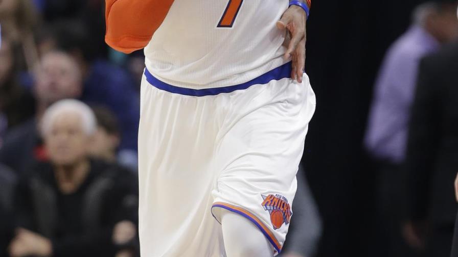 Carmelo Anthony le alegra la Navidad a un joven enfermo de cáncer Carmelo Anthony le alegra la Navidad a un joven enfermo de cáncer